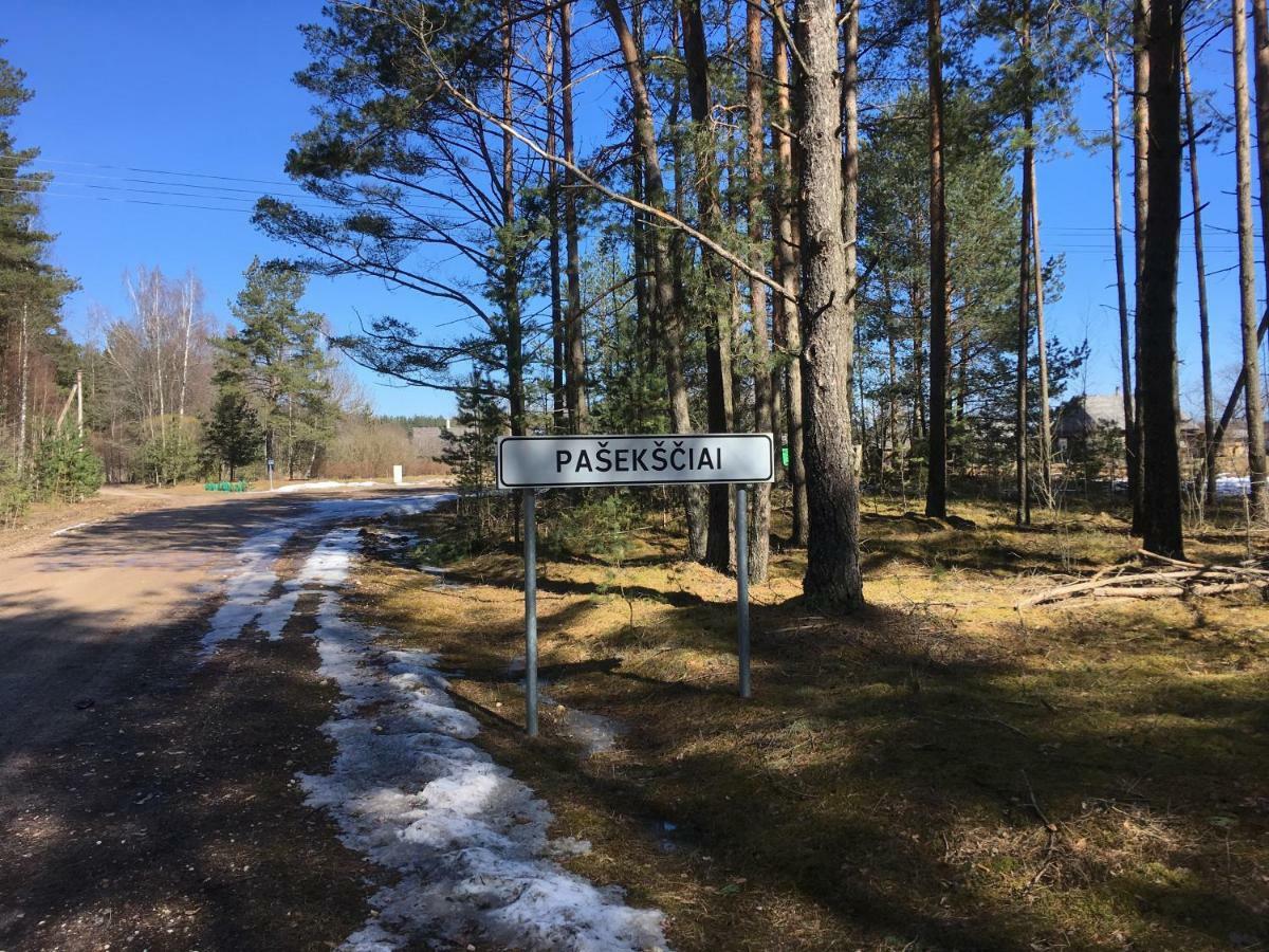 Vila Migla Paseksciai Buitenkant foto